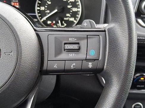 Used 2023 Nissan Rogue SV image 53