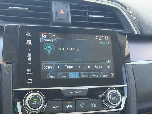 Used 2017 Honda Civic Touring image 30