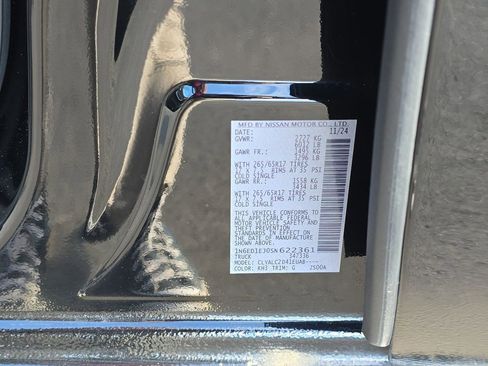 Used 2025 Nissan Frontier SV w/ SV Convenience Package image 34