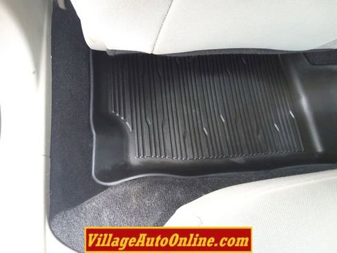 Used 2020 Ford Fusion SE image 30