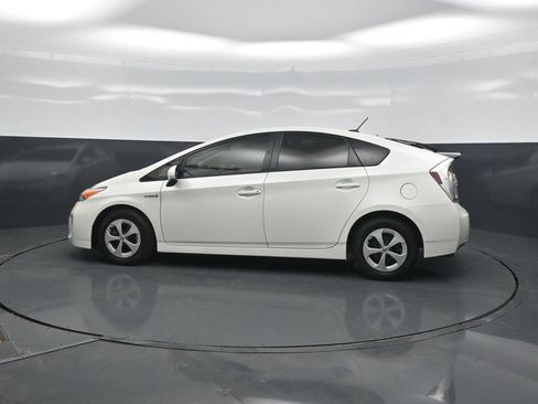 Used 2014 Toyota Prius Four FWD image 4