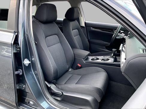 Used 2024 Honda Civic EX image 9