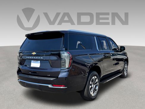 New 2026 Chevrolet Suburban LT w/ Comfort Package RWD image 27