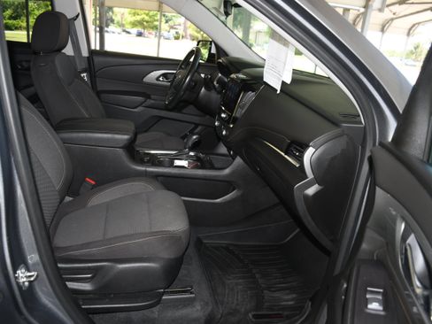 Used 2020 Chevrolet Traverse LT AWD/4WD image 20