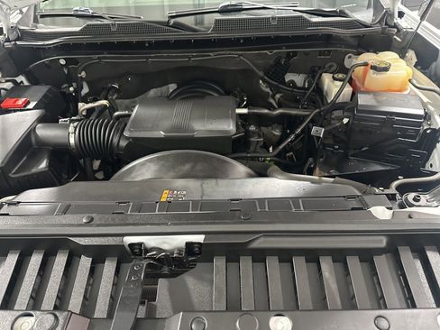 Used 2020 Chevrolet Silverado 2500 LT w/ Convenience Package image 11