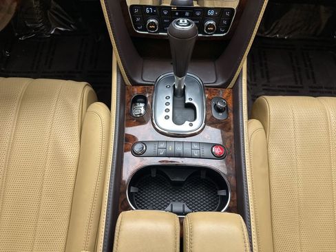 Used 2014 Bentley Flying Spur W12 image 21