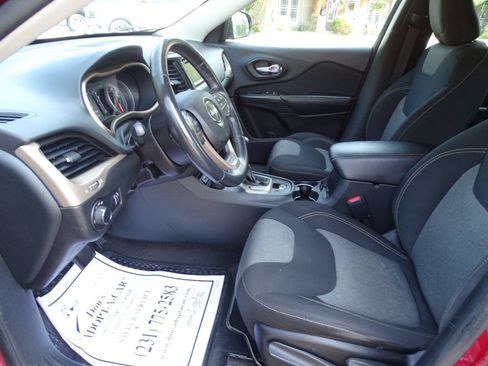 Used 2016 Jeep Cherokee 4WD Sport w/ Trailer Tow Group w/ Cold Weather Group image 12