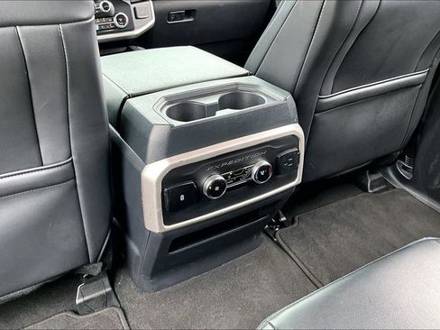 Used 2024 Ford Expedition XLT RWD image 25
