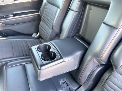 Used 2025 Ford Explorer ST-Line w/ ST-Line Street Pack AWD/4WD image 9