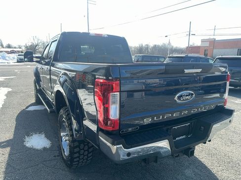 Used 2017 Ford F250 XLT w/ XLT Premium Package image 7