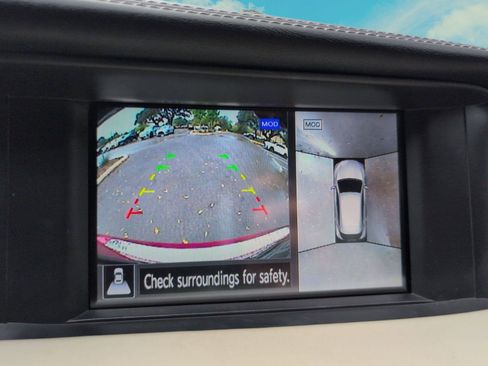 Used 2018 INFINITI QX30 Premium w/ Technology Package image 12