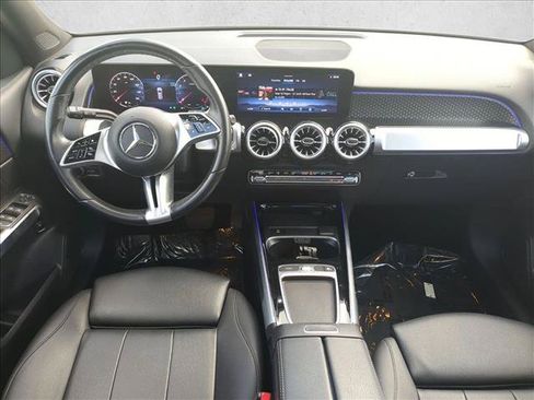 Used 2025 Mercedes-Benz GLB 250 image 18