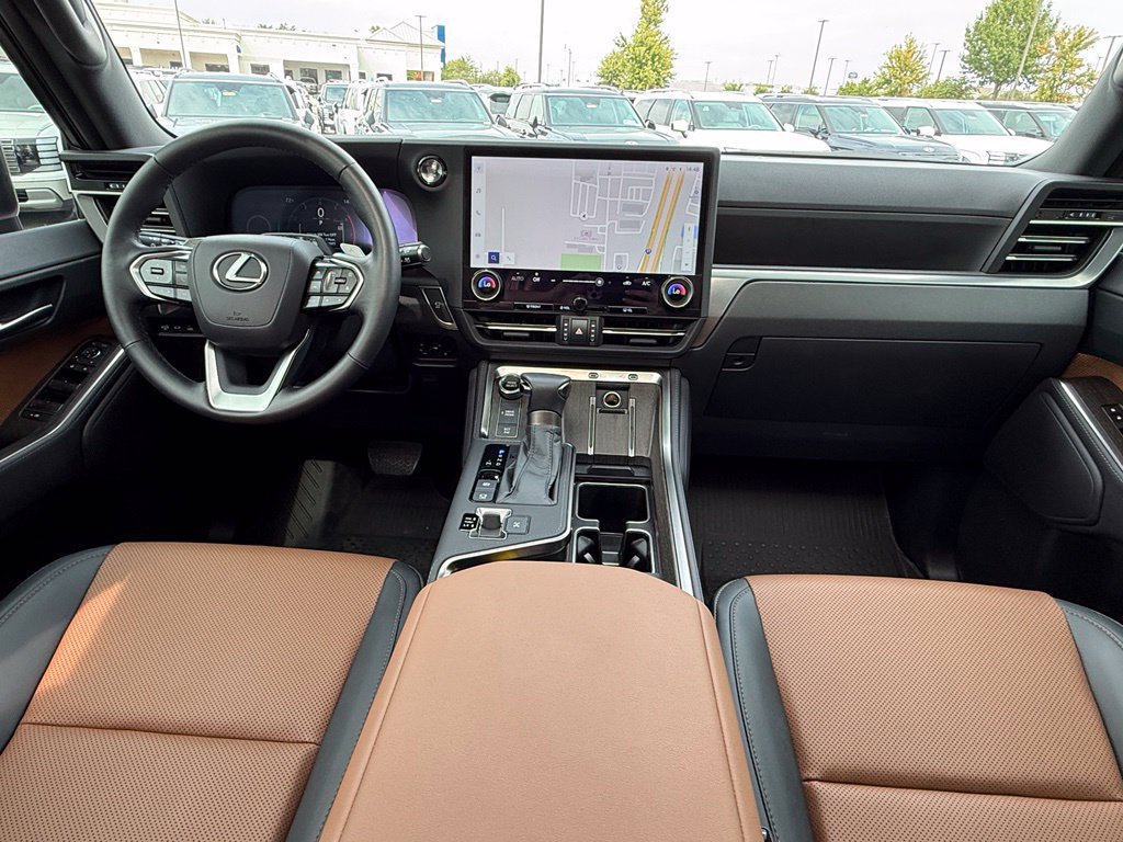 Used 2026 Lexus GX 550 w/ Accessory Package (2T) AWD/4WD image 29