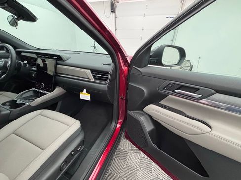 New 2026 GMC Terrain Elevation w/ Elevation Premium Package image 32