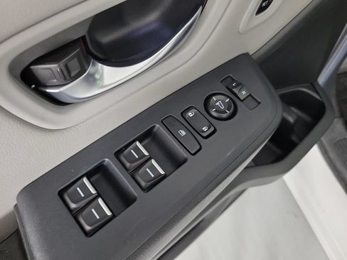Used 2025 Honda Pilot Touring image 20