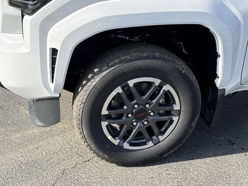New 2025 Toyota Tacoma TRD Sport image 17