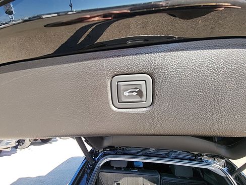 Used 2023 Chevrolet Blazer LT w/ Convenience Package image 33