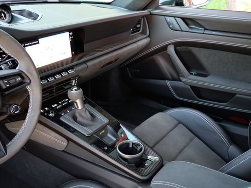 Used 2022 Porsche 911 GT3 RWD image 8
