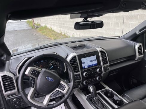 Used 2019 Ford F150 Lariat w/ Equipment Group 502A Luxury AWD/4WD image 13