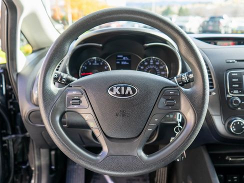 Used 2016 Kia Forte LX image 14