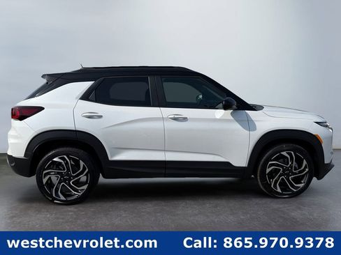 New 2026 Chevrolet TrailBlazer RS FWD image 2