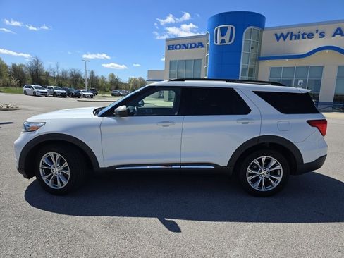 Used 2020 Ford Explorer XLT w/ Equipment Group 202A AWD/4WD image 20