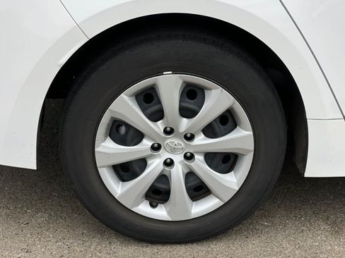 Certified 2024 Toyota Corolla LE FWD image 20