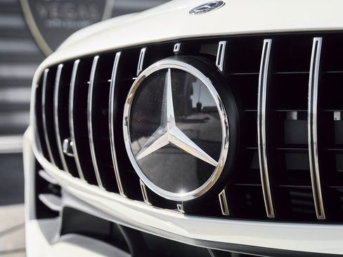 Used 2018 Mercedes-Benz AMG GT R image 8