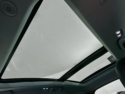 Used 2022 Lincoln Corsair AWD w/ Premium Package image 30