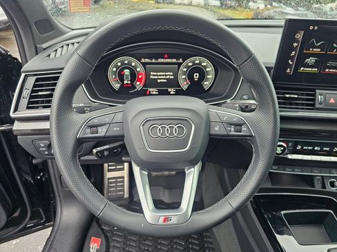 Used 2023 Audi SQ5 Premium Plus image 11
