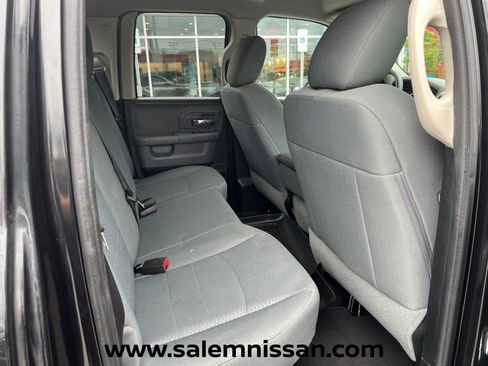 Used 2016 RAM 1500 Classic SLT AWD/4WD image 18