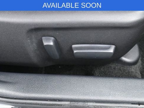 Used 2017 Toyota Avalon Touring w/ Carpet Mat Package FWD image 38