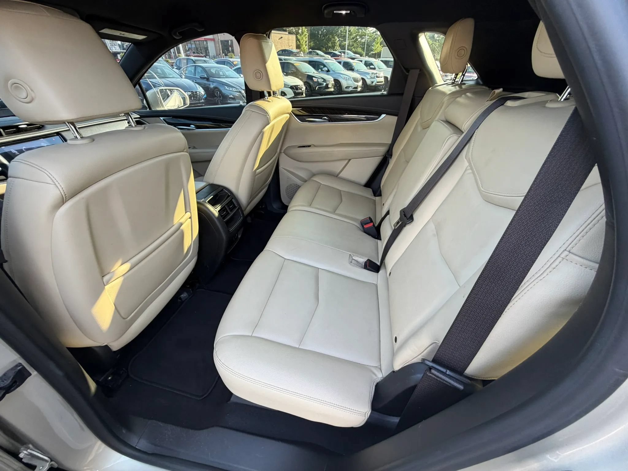 Used 2017 Cadillac XT5 FWD image 25