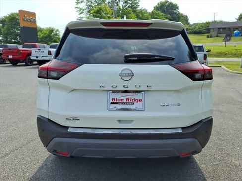 Used 2022 Nissan Rogue SV AWD/4WD image 5