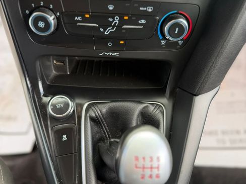 Used 2017 Ford Focus ST FWD image 43
