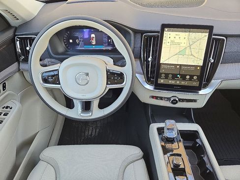 New 2026 Volvo XC90 B6 Ultra image 18