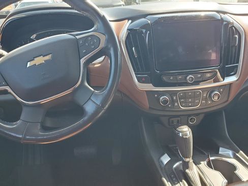 Used 2019 Chevrolet Traverse High Country w/ LPO, Floor Liner Package AWD/4WD image 8