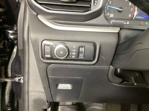 Used 2023 Ford Explorer XLT w/ Equipment Group 202A AWD/4WD image 23