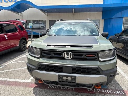 Used 2026 Honda Passport TrailSport Elite image 3