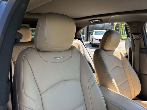 Used 2024 Cadillac XT4 Premium Luxury FWD image 42