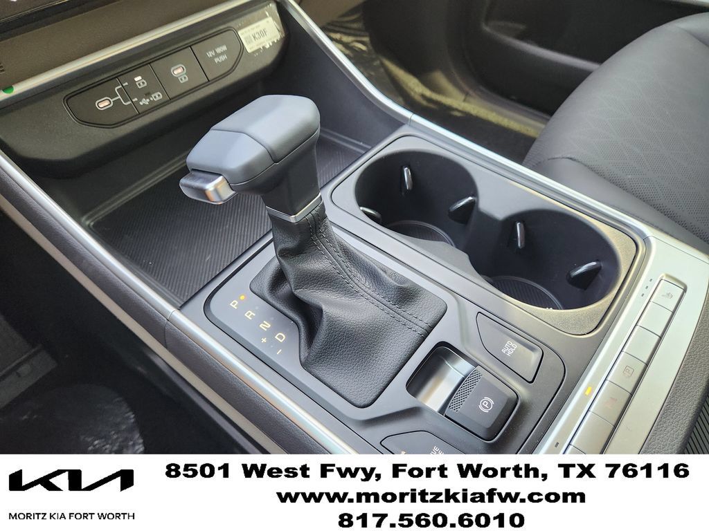 New 2026 Kia Carnival FWD image 15