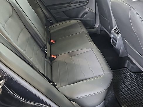 Used 2025 Volkswagen Taos SE image 17