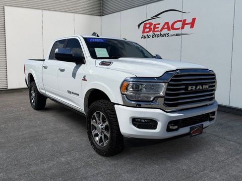 Used 2022 RAM 2500 Limited image 3