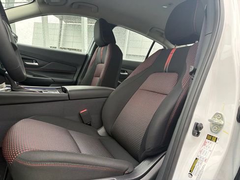 New 2026 Nissan Sentra SR FWD image 10