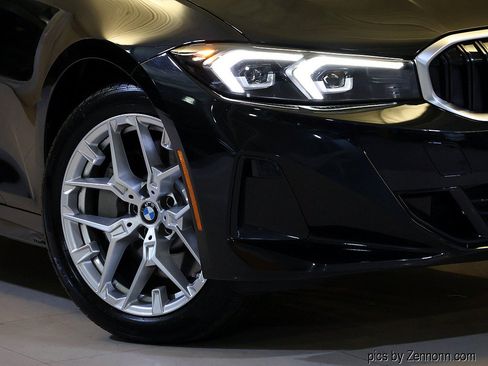 Certified 2025 BMW 330i xDrive Sedan AWD/4WD image 3