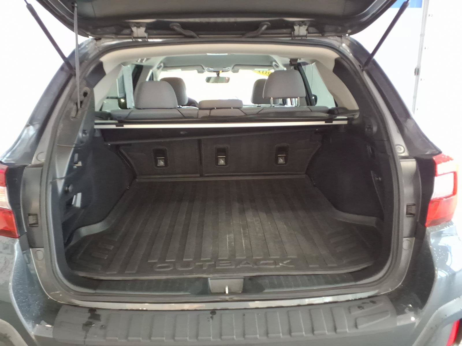 Used 2018 Subaru Outback 2.5i Premium AWD/4WD image 19
