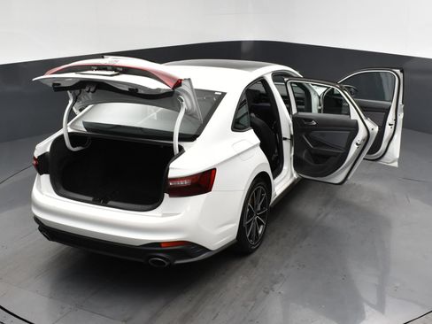 Used 2025 Volkswagen Jetta GLI Autobahn FWD image 24