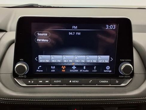 Used 2024 Nissan Rogue SV image 25