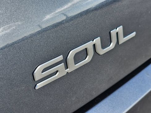 Used 2024 Kia Soul LX w/ Option Group 015 FWD image 10