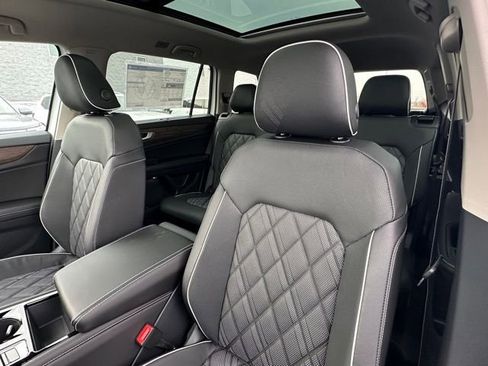 New 2026 Volkswagen Atlas SEL Premium R-Line image 28